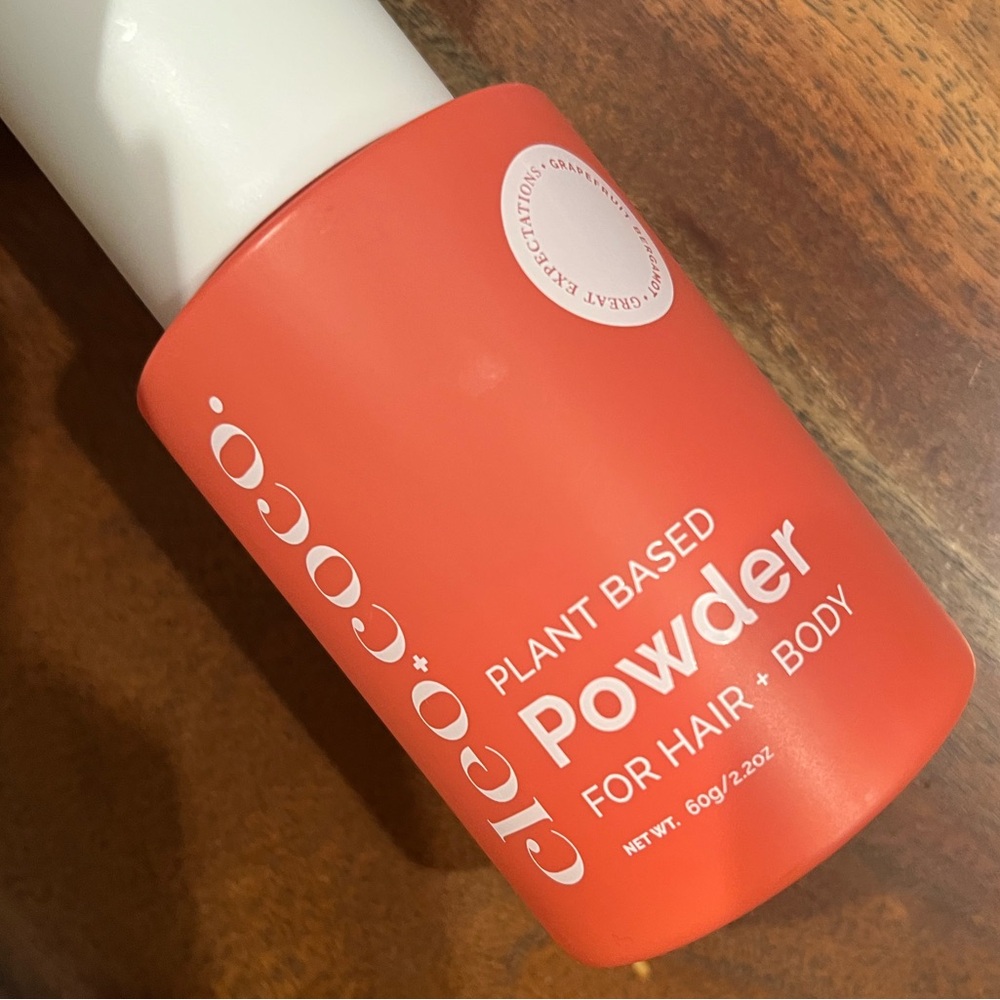 NEW Cleo Coco Plant Based Hair + Body Powder Grapefruit Bergamot